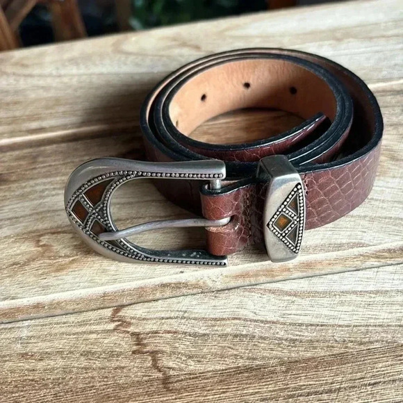 Anthropologie Streets Ahead Buckle Belt Medium - Picture 9 of 9